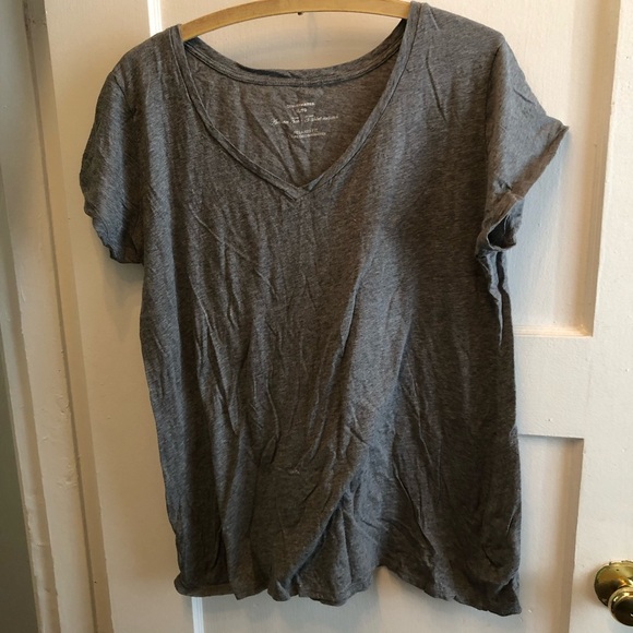 Denver Hayes XL Gray Short Sleeve Relaxed T-Shirt- great to wear with shorts - Picture 5 of 6